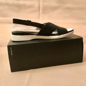 Black Sandals, 9.5N, Casual and Comfortable